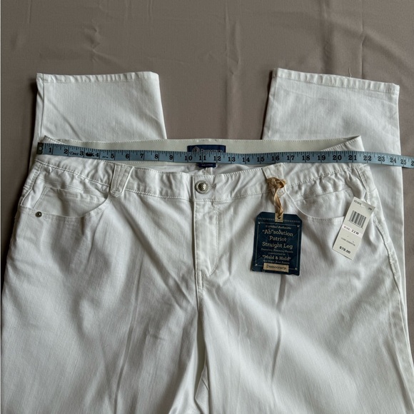Democracy womens Plus-size "Ab"solution Straight Leg Jeans, Optic White, 22 Plus - Picture 3 of 9